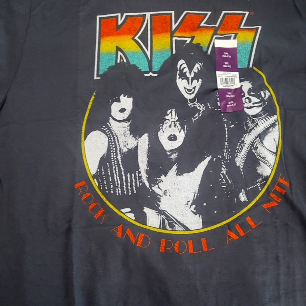 Mens kiss and nirvana